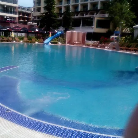 דירה In Admiral Plaza *